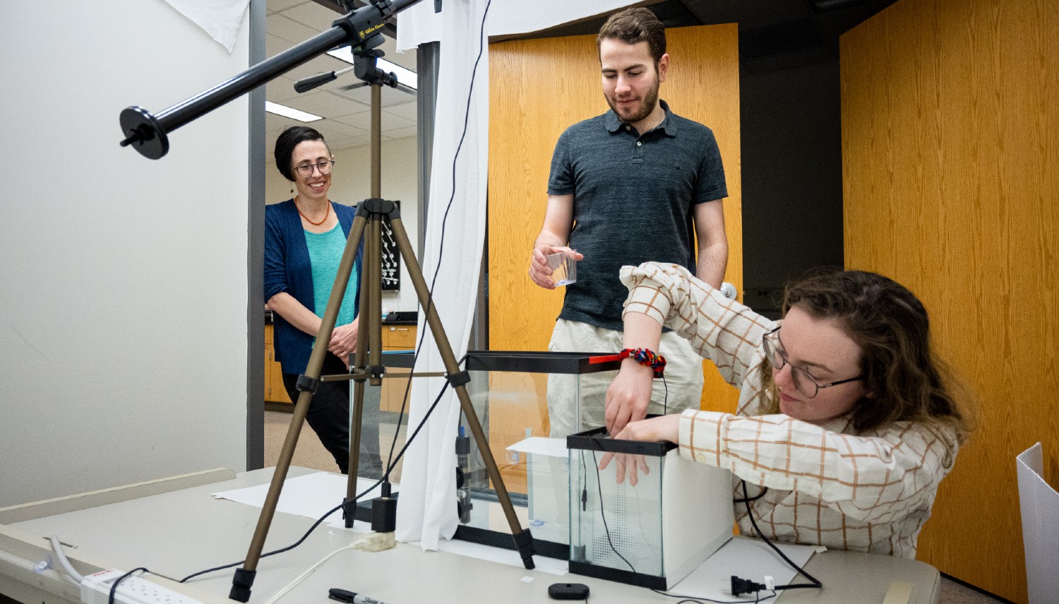 Leah Wilson, assistant professor of neuroscience, oversees research conducted by students April Nussbaum and Jacob Krawitz.